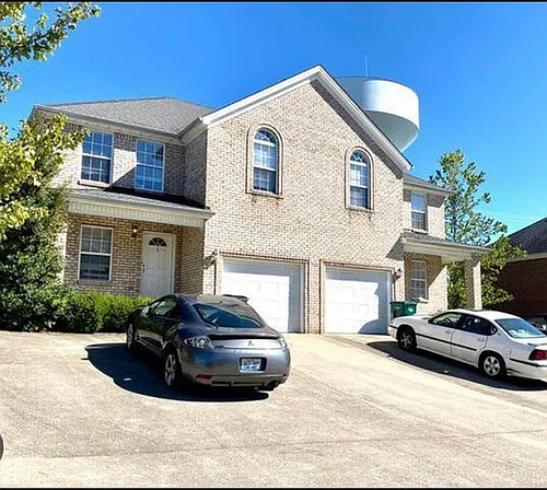 542 Hampton Way #1 Photo 1