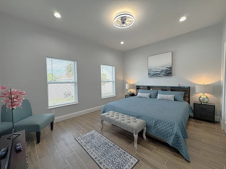 302 Archimedes St — Photo 23