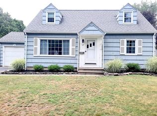 17 Wilelen Rd, Rochester, NY 14624