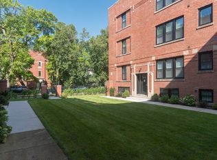 6701 N. Glenwood, Chicago, IL 60626