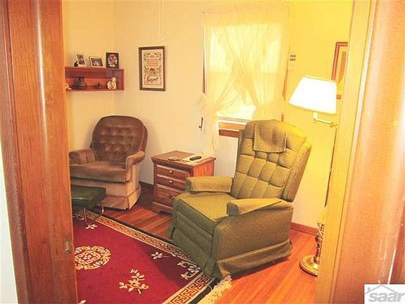 5th image of 1123 Beaser Ave