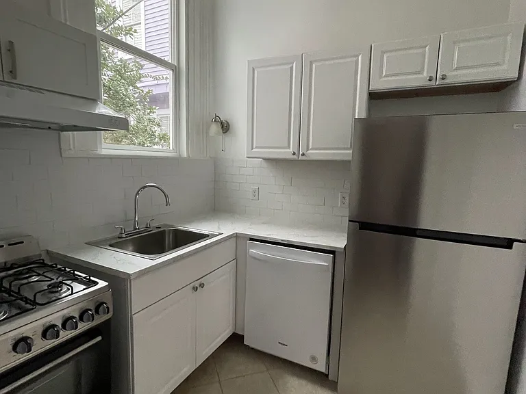 3222 Prytania St #C — Photo 1