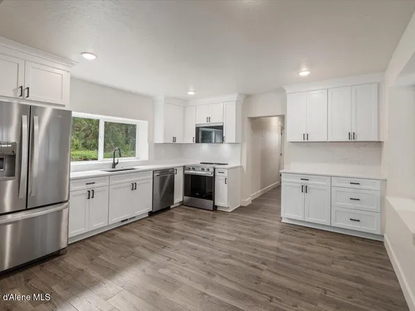 326 Park St, Mullan, ID 83846