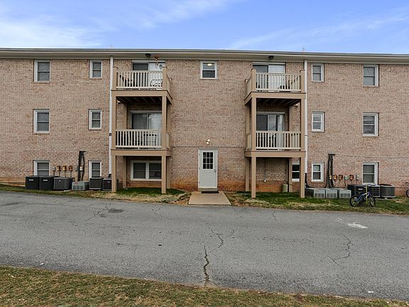 4th image of 1309 N East St #11358403