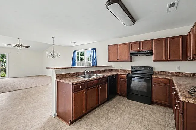 3879 Foliage Dr — Photo 4