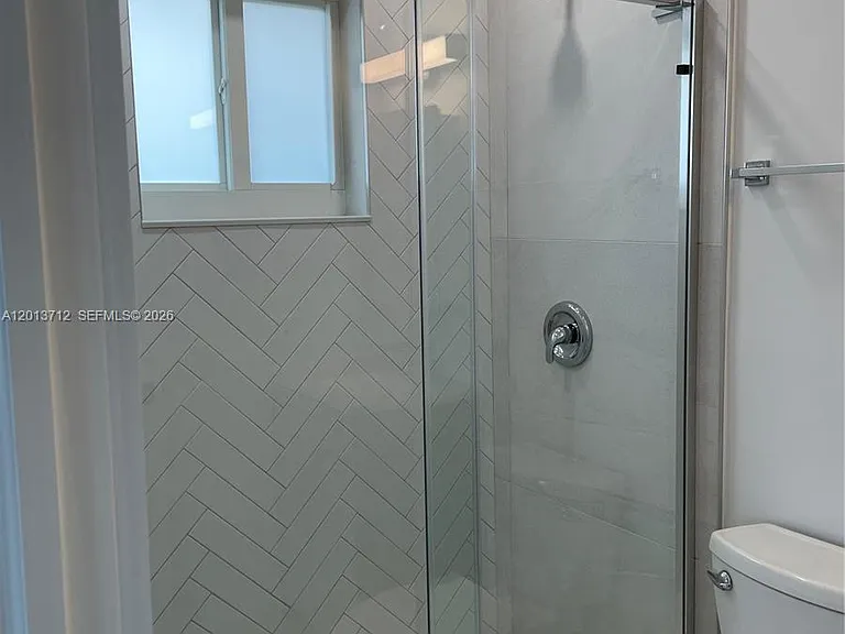 6820 SW 13th Ter — Photo 18