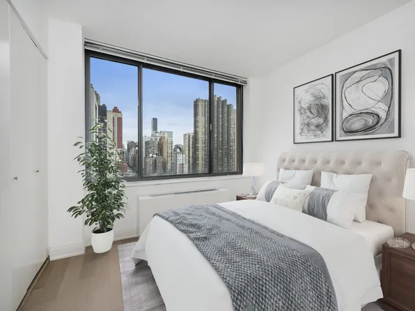 222 East 34th Street 1905 image 2 of 8