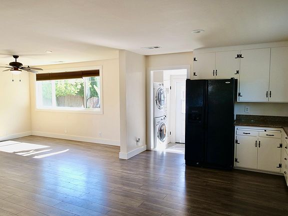 4th image of 374 Hanson Ave