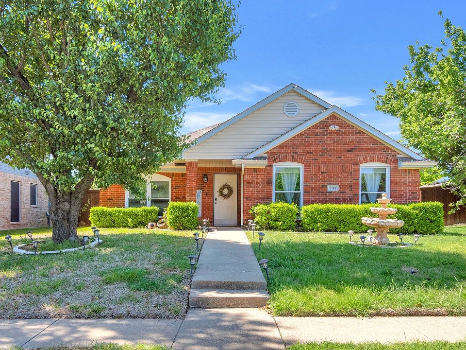 1st image of 2749 Kingswood Blvd