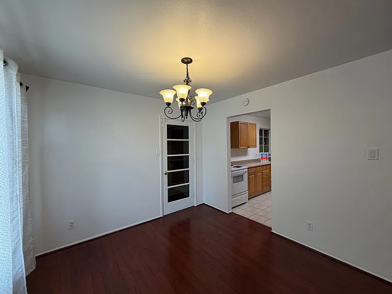 4712 Palo Duro Ave NE — Photo 7