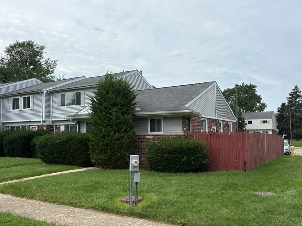 416 Wellington Ln #416, Bolingbrook, IL 60440