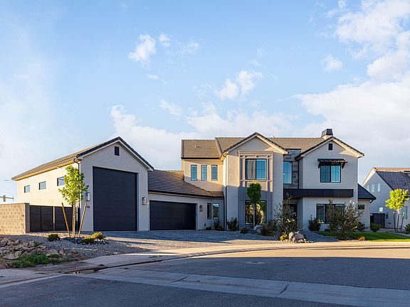 2nd image of 619 E Royal Ridge Dr