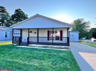 103 Baltusrol Dr, Mays Landing, NJ 08330