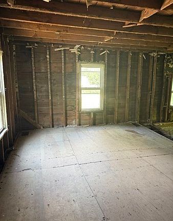 3rd image of 303 Ponakin Rd