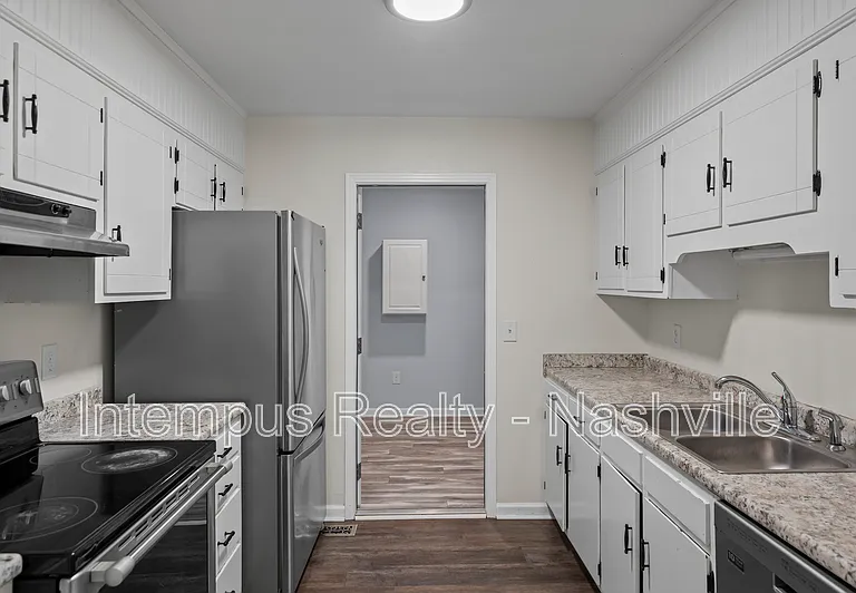 804 Norwalk Dr — Photo 9
