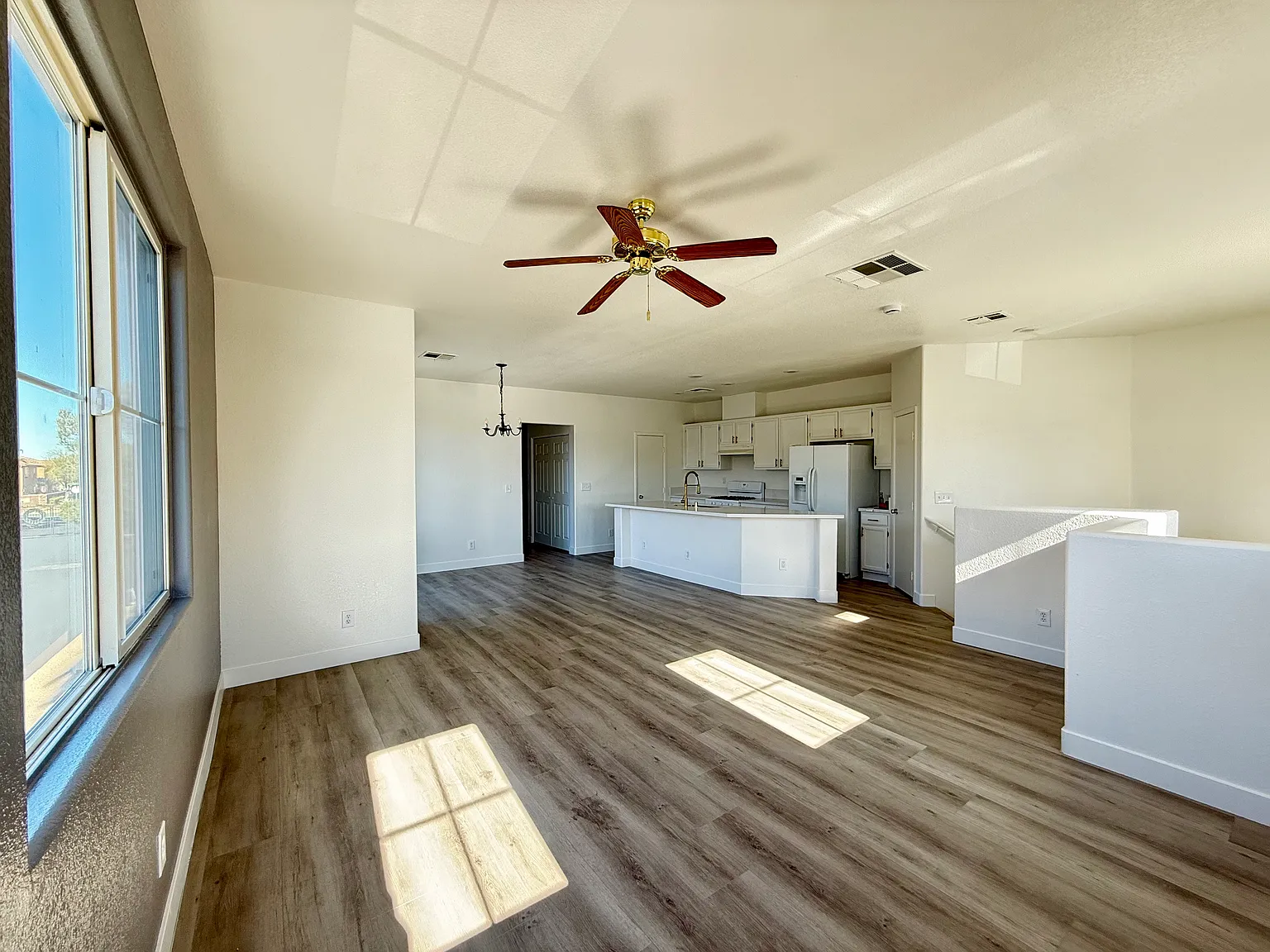 2 bed, 1220 sqft, $2,000 — Photo 1
