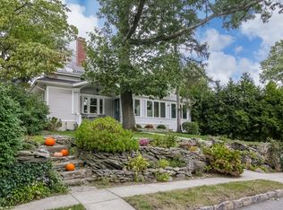 15 Spruce Rd, Larchmont, NY 10538