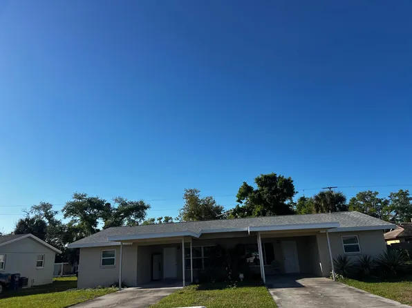 558 Briarwood Rd, Venice, FL 34293