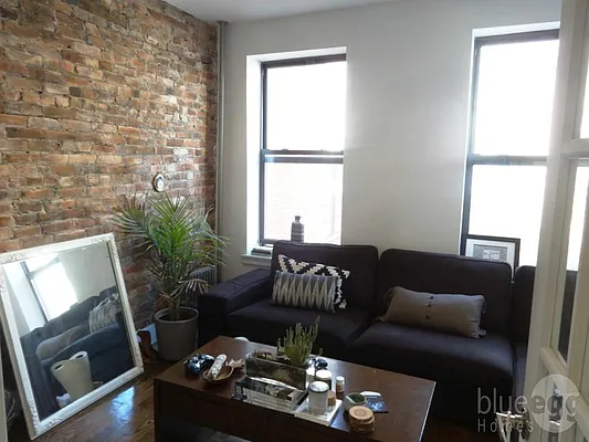 Rented by Blue Egg Realty Corp | media 5