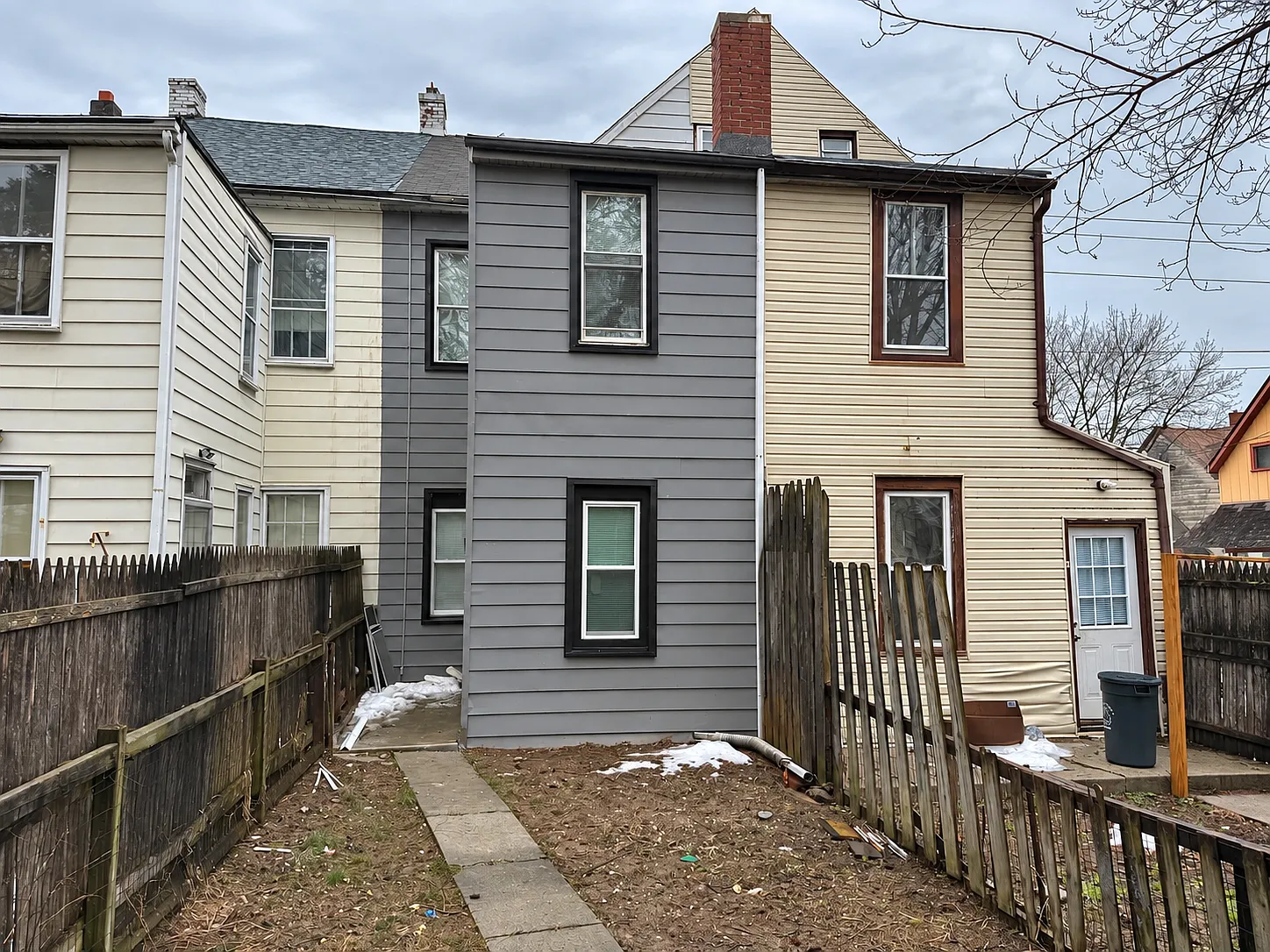 335 S 9th St — Photo 3