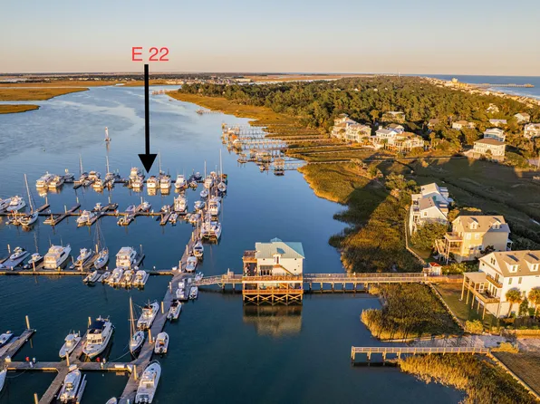 E 89 W #10, Folly Beach, SC 29439