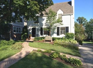 204 Lawndale St, Wilmette, IL 60091