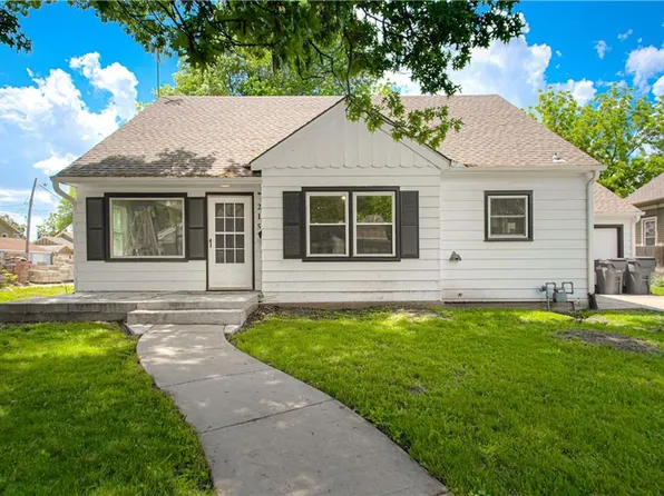 215 S Cherry St, Olathe, KS 66061