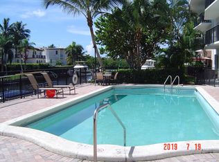 6855 Edgewater Dr APT 2G, Coral Gables, FL 33133