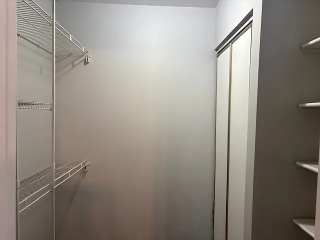 2S717 Winchester Cir E #4 — Photo 11