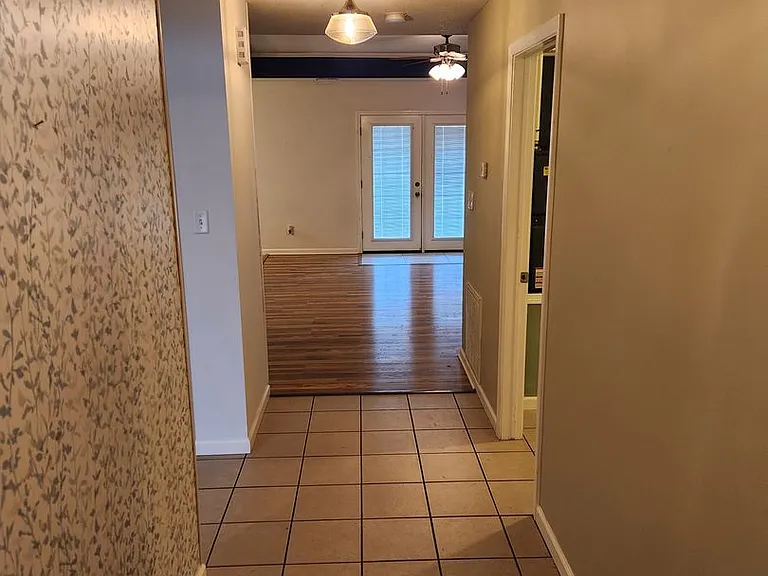 3003 NE Walnut Grove Rd — Photo 12