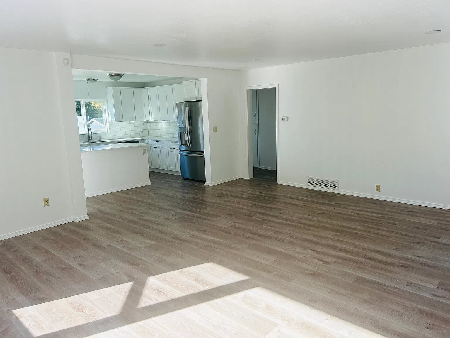 2 bed, 1680 sqft, $2,200 — Photo 3