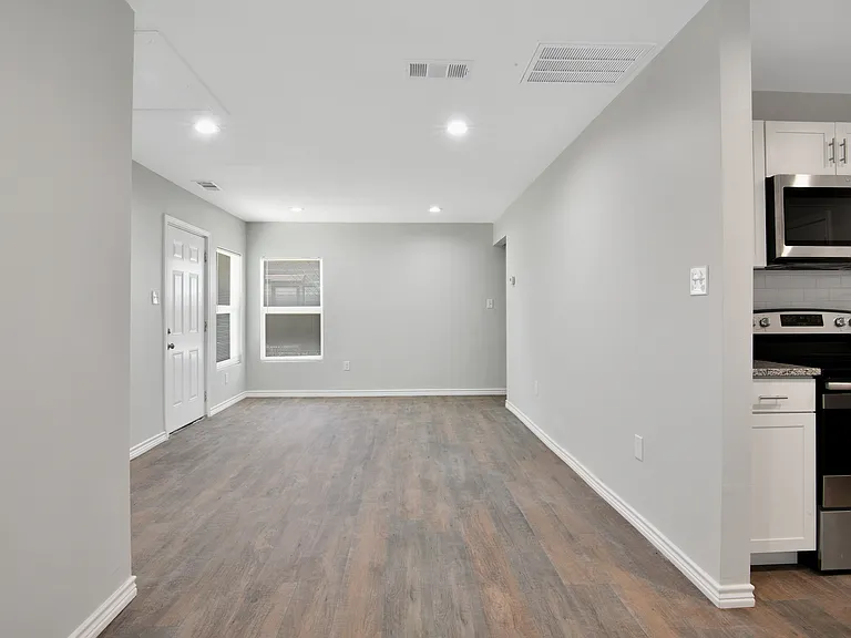 6205 Lovett Ave #L — Photo 14