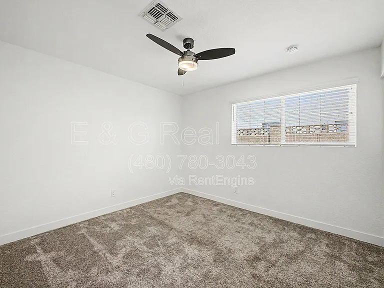 2174 E Palmcroft Dr — Photo 17