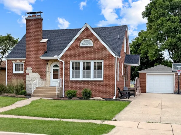 440 W 2nd St, Oglesby, IL 61348