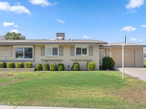 11034 N COGGINS Drive, Sun City, AZ 85351