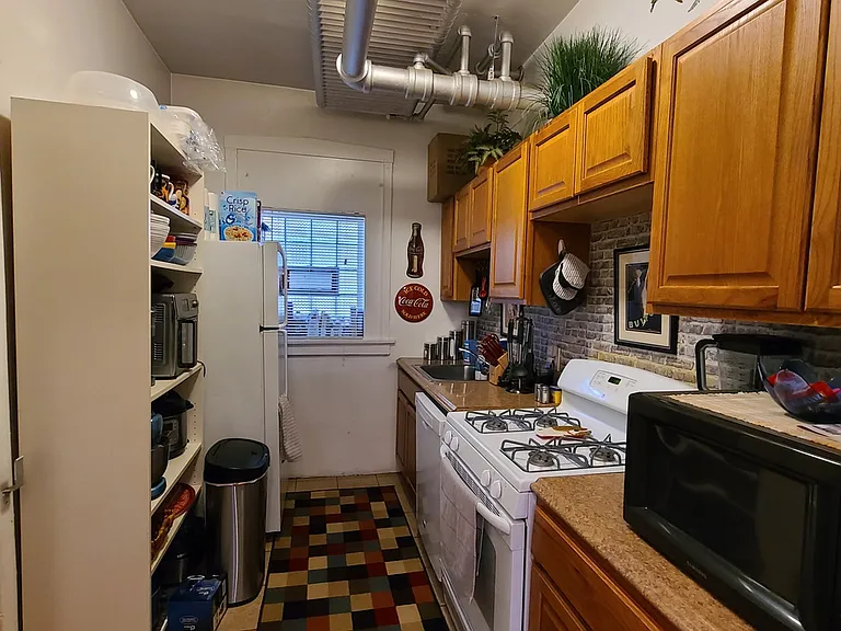 1 Br Garden 850 Kitchen