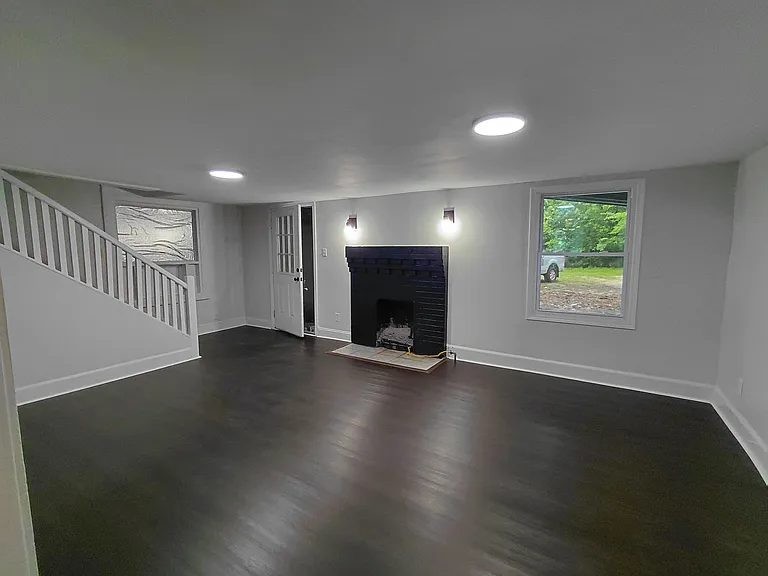 3849 Lyons St — Photo 26