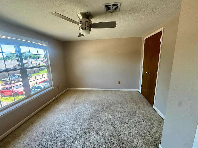 1333 White Oak Rd — Photo 6
