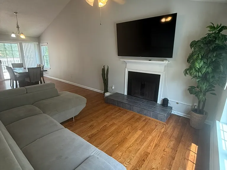 646 Woodcrest Manor Dr #A — Photo 10