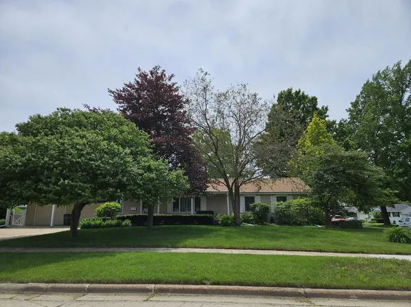 2904 7th St, Monroe, WI 53566