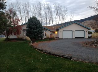 69303 Lantz Ln, Cove, OR 97824