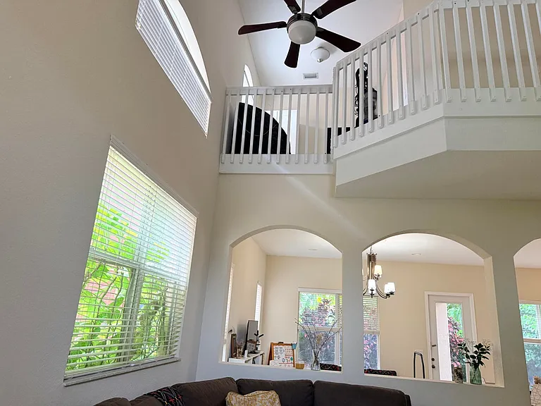 17 Country Lake Cir — Photo 2