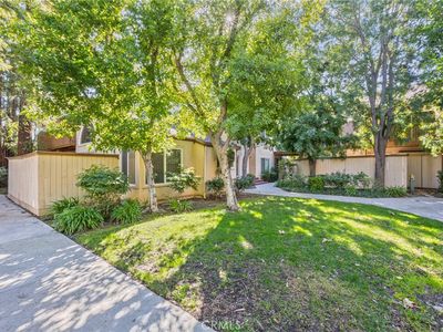 22330 Victory Blvd APT 904, Woodland Hills, CA, 91367