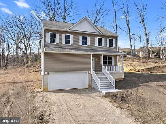 5th image of 48 Farrier Ave