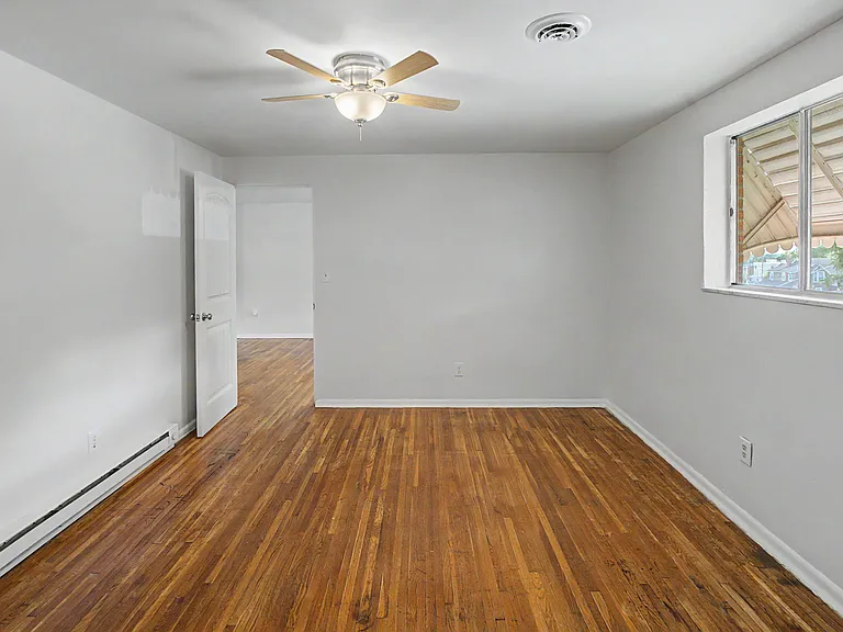 333 N Ellis St #H — Photo 6