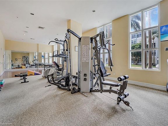 4th image of 17555 Atlantic Blvd APT 607