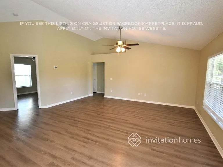1403 Payette Ln — Photo 3