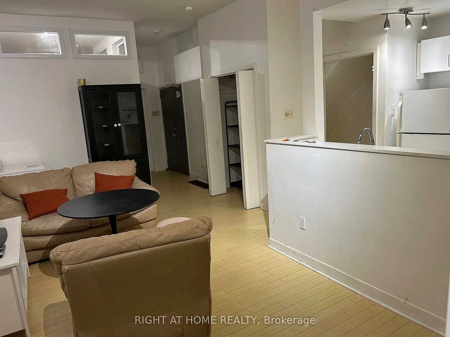 4 bed, $4,800 — Photo 3