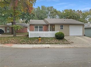 11120 W 77th Ter, Shawnee, KS 66214