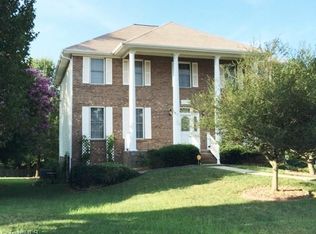 2500 Calumet Ct, High Point, NC 27265